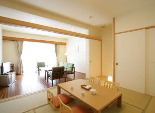 Japanese Rooms: New lodge